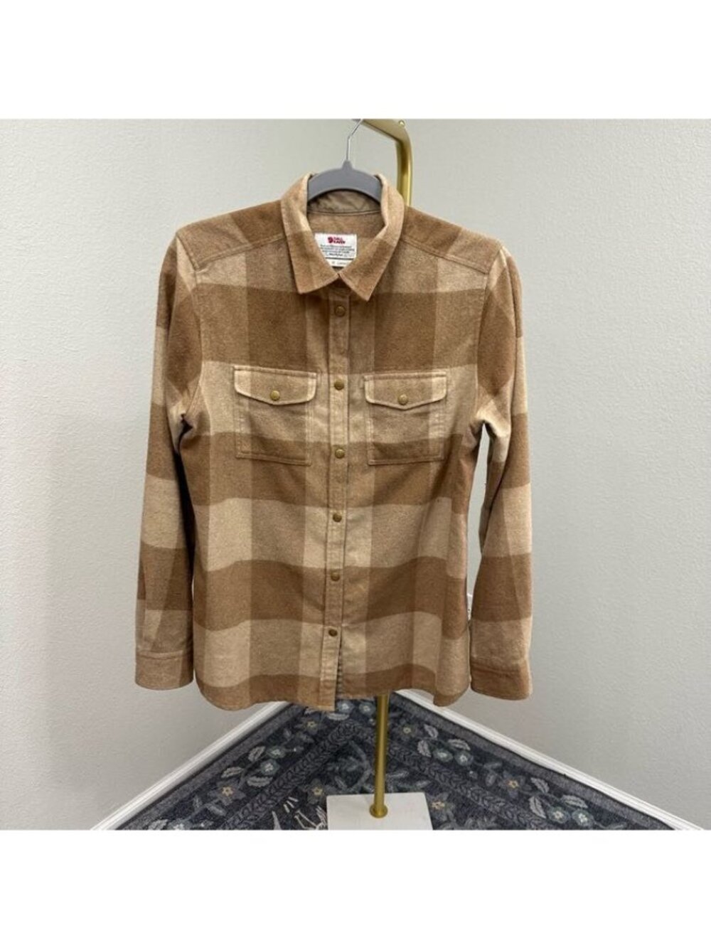 Fjallraven Canada Long Sleeve Button Up Plaid Shirt In Buckwheat Womens Medium